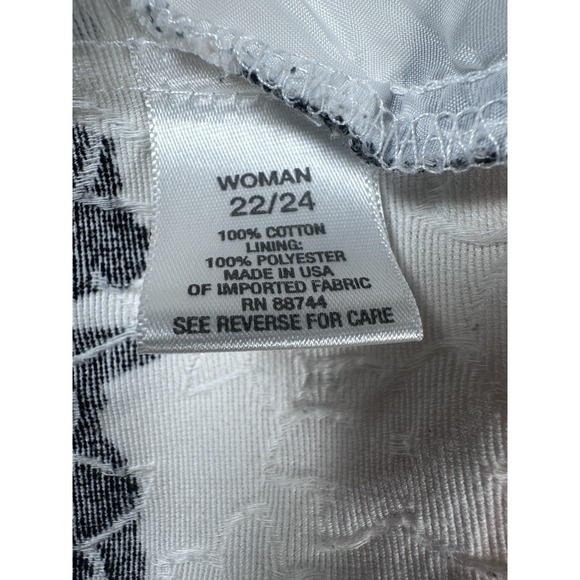 Dressbarn Womens Size 22/24 Black White Floral Textured Open Front Blazer Jacket - Picture 5 of 6